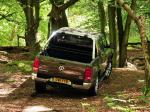 Volkswagen Amarok Double Cab Highline 2010 года (UK)